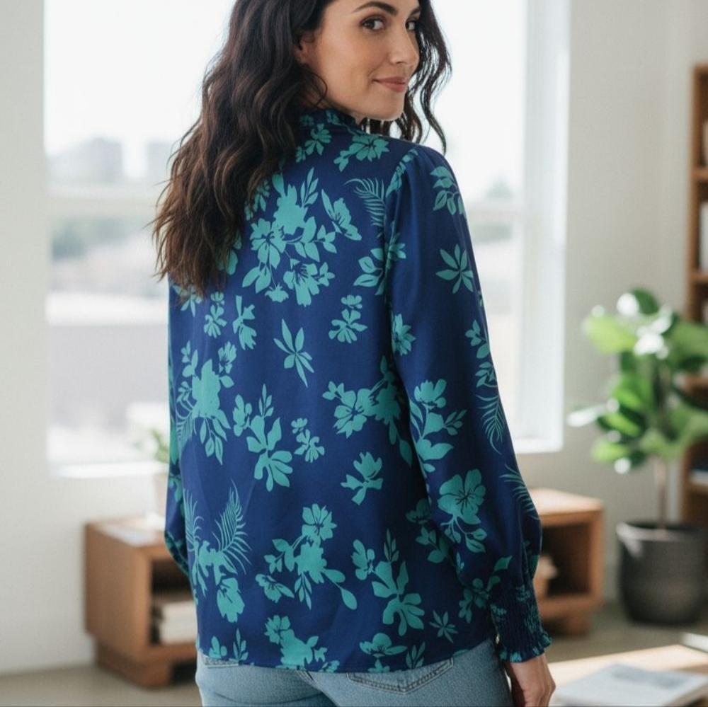 SALE EUC Womens Bohera Sz. L Blue/Green Floral Long Sleeve Pullover Blouse. - Picture 2 of 10